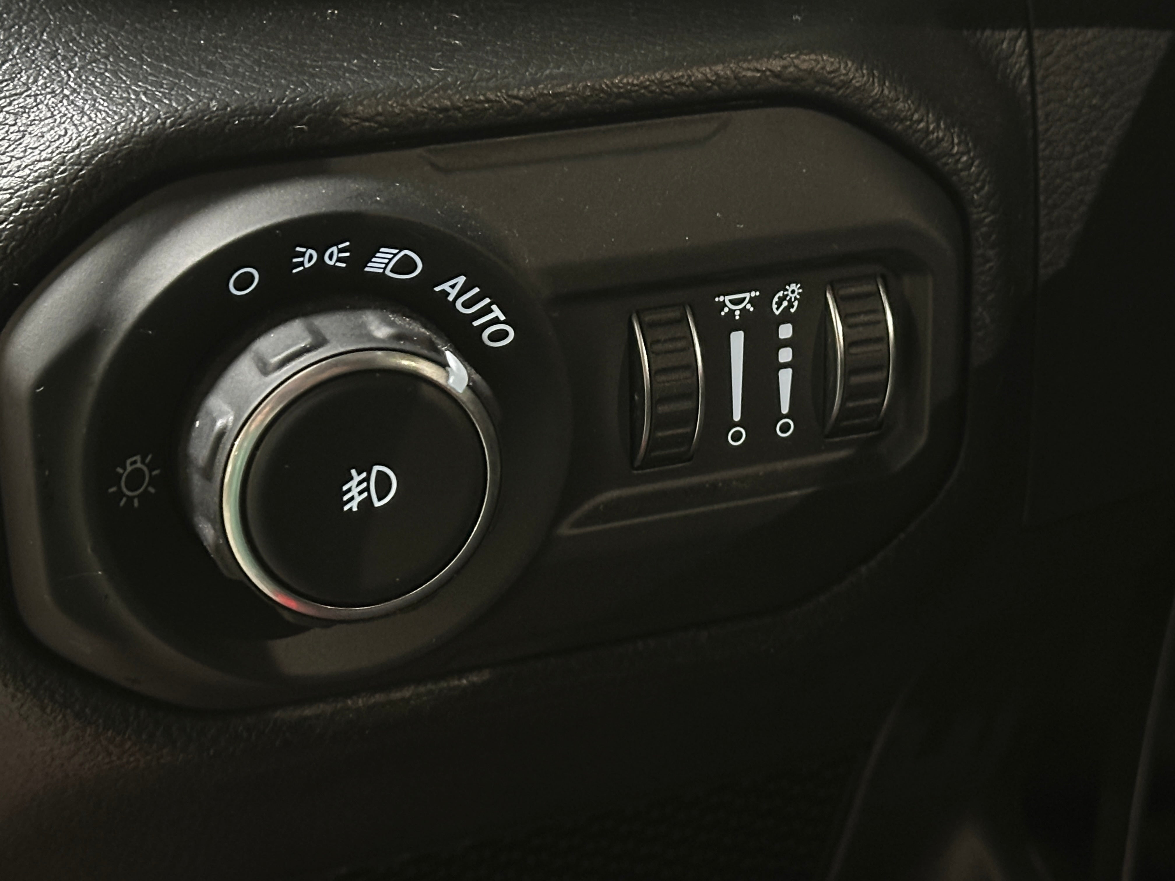 jeep wrangler unlimited 2022 1C4HJXDM3NW130042 image jeep wrangler unlimited 2022 1C4HJXDM3NW130042 image